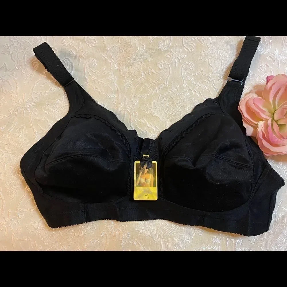 🎀Lynda’s world fashion embroidery floral Bra 36D